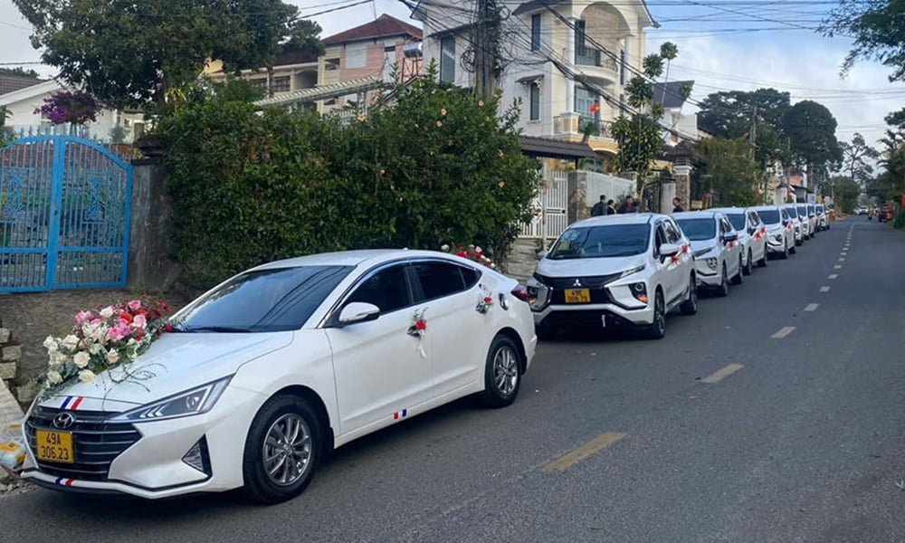 Xe Dịch Vụ Taxi Tiến Thuỷ Đà Lạt - Dịch vụ đưa rước dâu